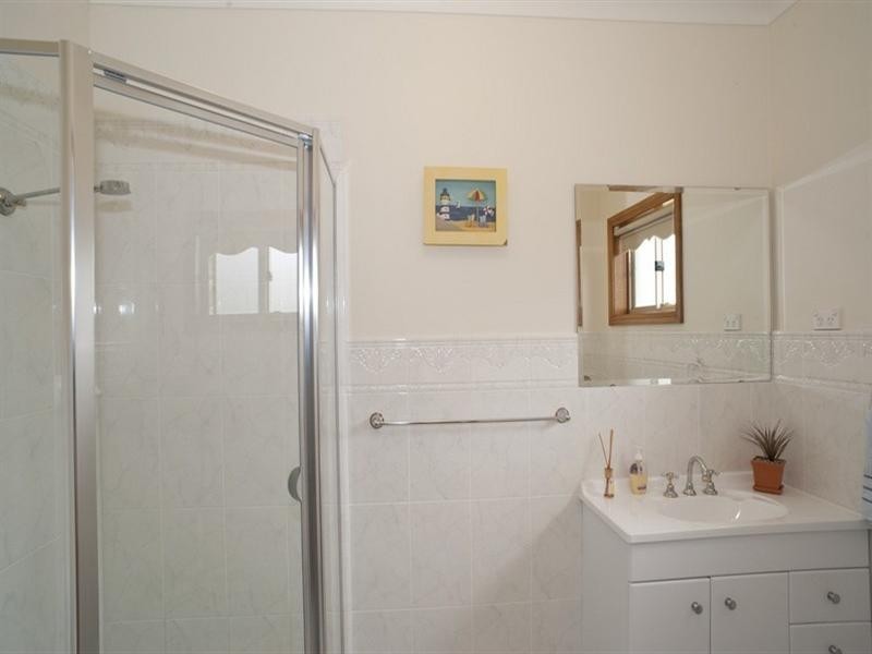 6 Old Racecourse Close, Picton NSW 2571