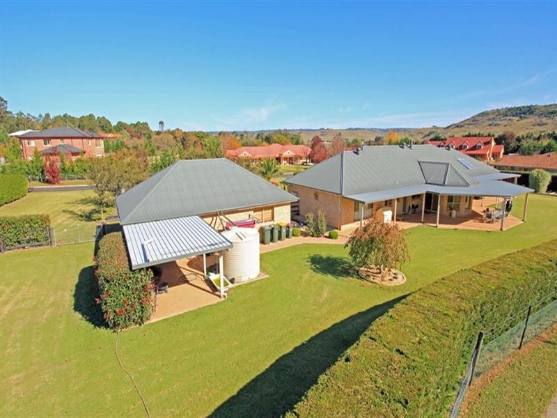 6 Old Racecourse Close, Picton NSW 2571