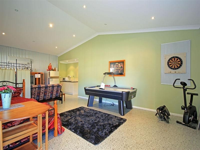 6 Milton Street, Thirlmere NSW 2572
