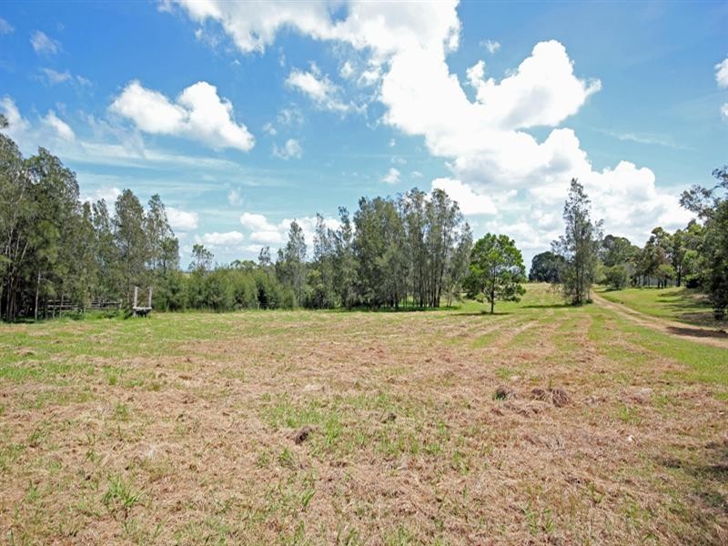 15 Plateau Drive, Razorback NSW 2571