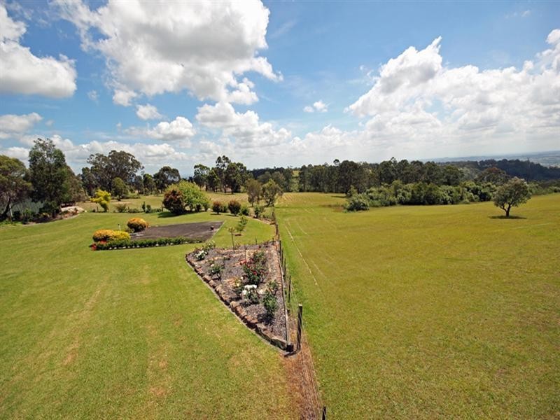15 Plateau Drive, Razorback NSW 2571