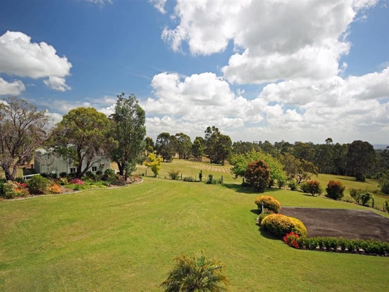 15 Plateau Drive, Razorback NSW 2571