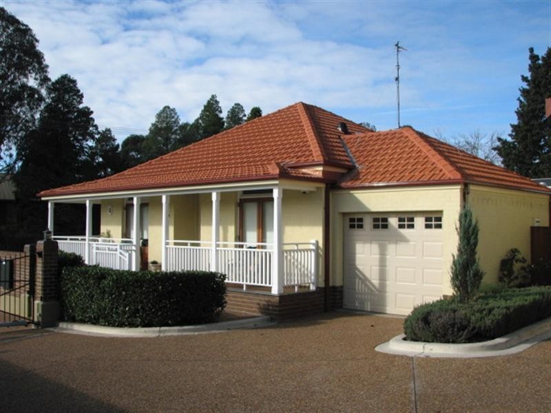 1/253 Argyle Street, Picton NSW 2571