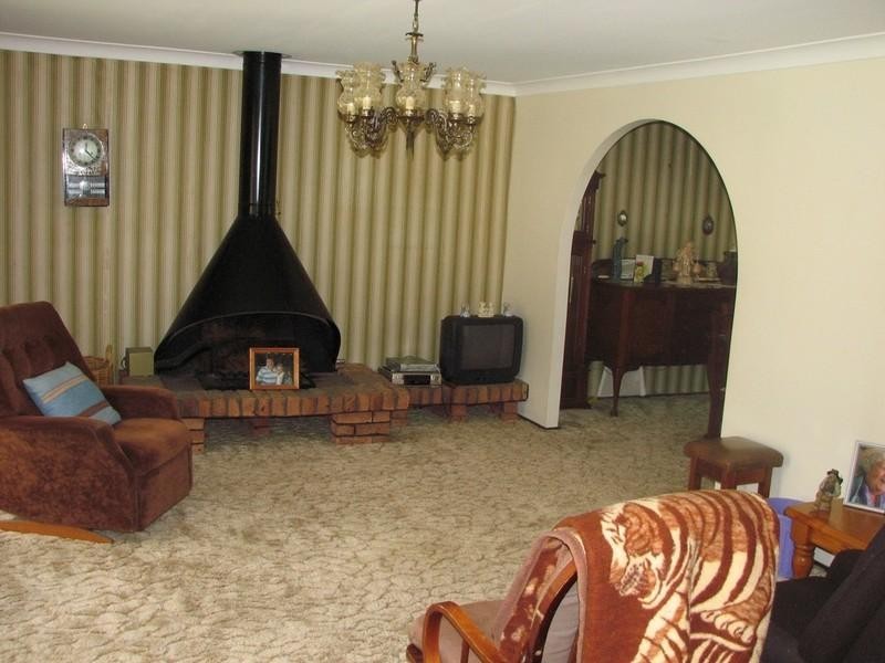 7 Middleton Place, Picton NSW 2571