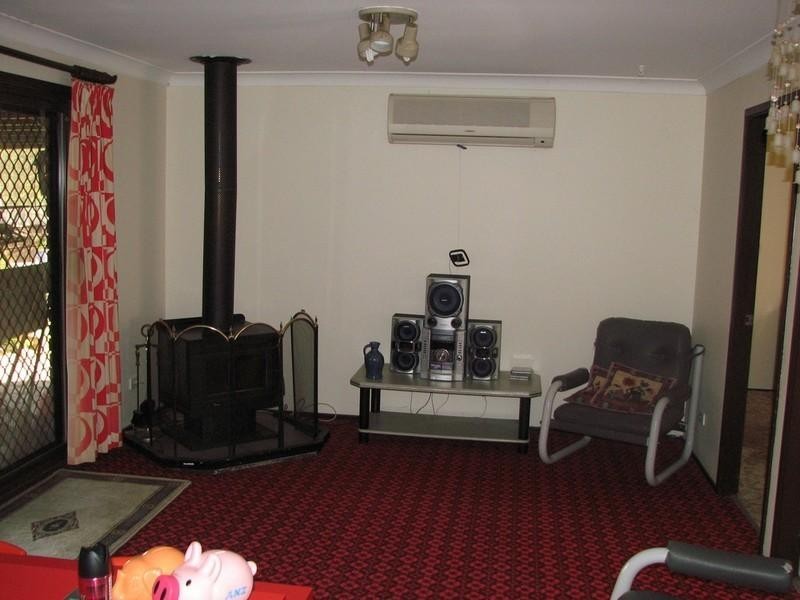 7 Middleton Place, Picton NSW 2571
