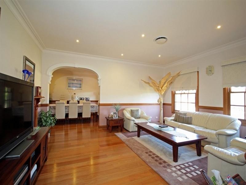 10 Davies Place, Picton NSW 2571