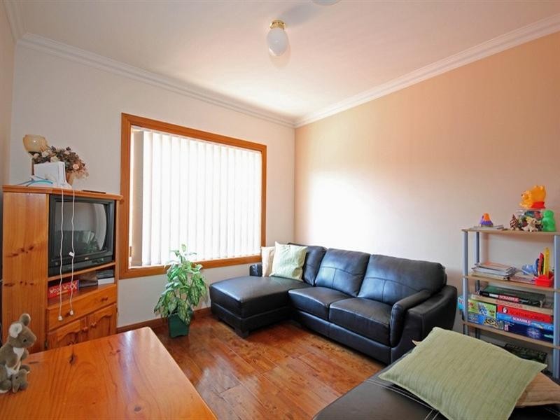 10 Davies Place, Picton NSW 2571