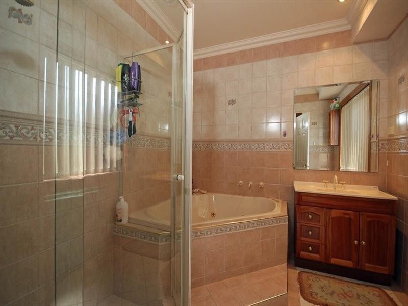 10 Davies Place, Picton NSW 2571