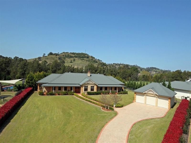 10 Davies Place, Picton NSW 2571