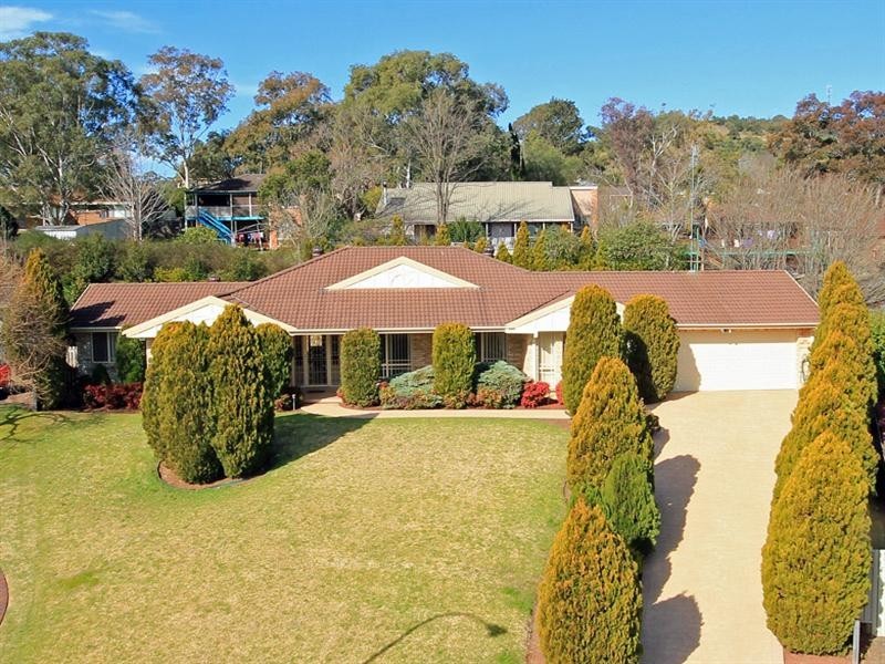 6 Bottlebrush Close, Picton NSW 2571