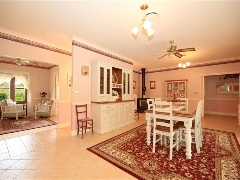 6 Equestrian Drive, Picton NSW 2571