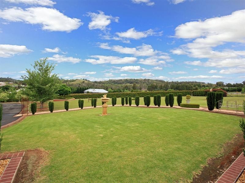 6 Equestrian Drive, Picton NSW 2571