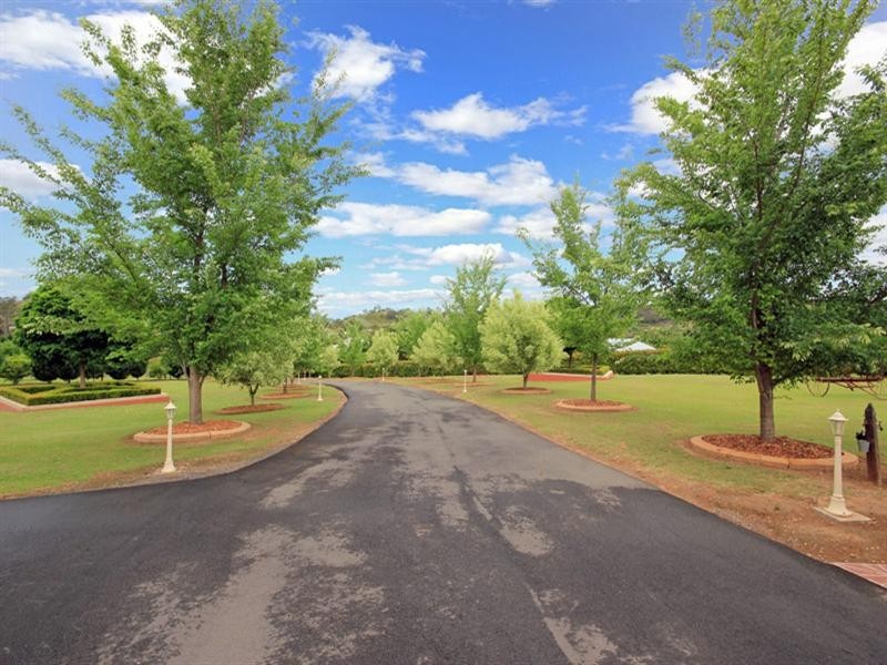 6 Equestrian Drive, Picton NSW 2571