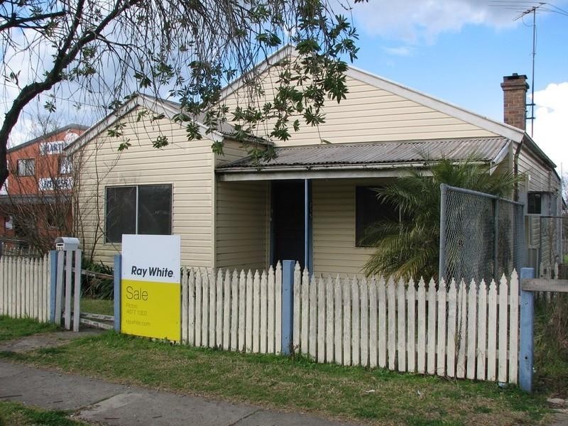 215 Great Southern Road, Bargo NSW 2574