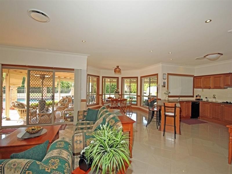 10 Davies Place, Picton NSW 2571