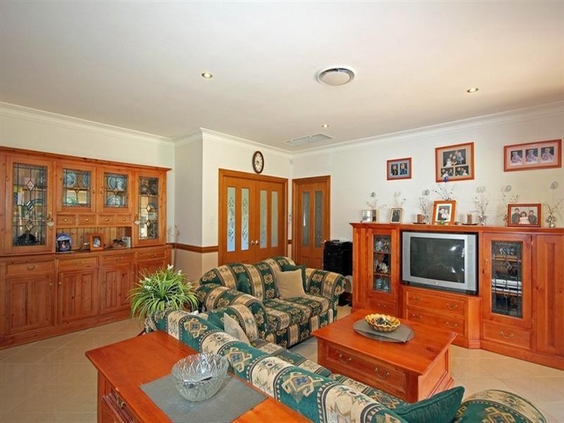 10 Davies Place, Picton NSW 2571