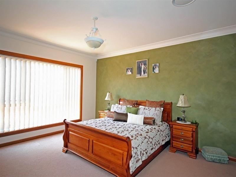 10 Davies Place, Picton NSW 2571