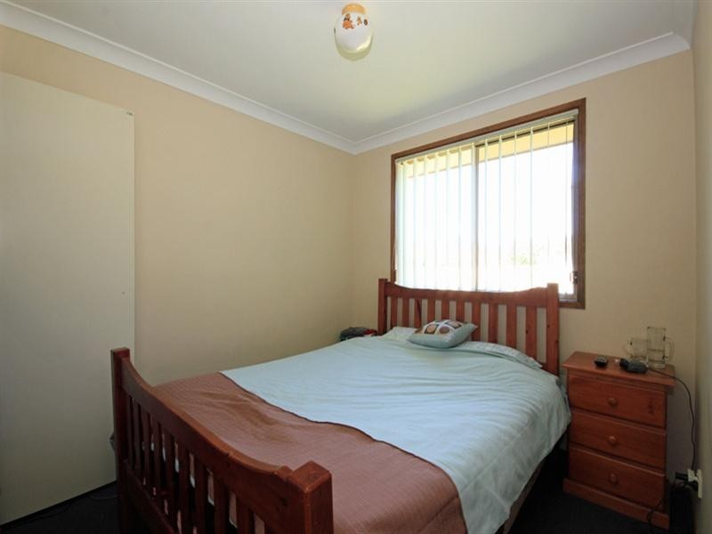 329 Thirlmere Way, Thirlmere NSW 2572