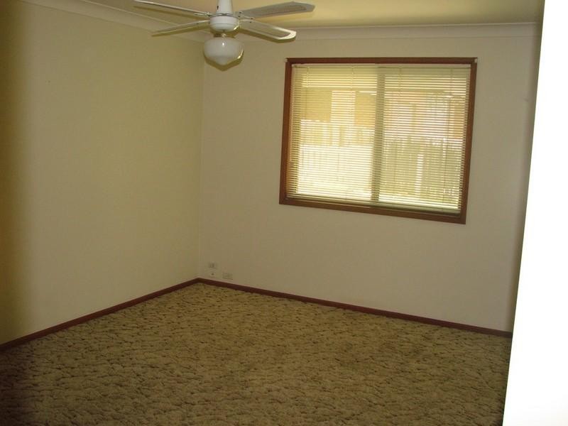 15 Heathcote Street, Picton NSW 2571