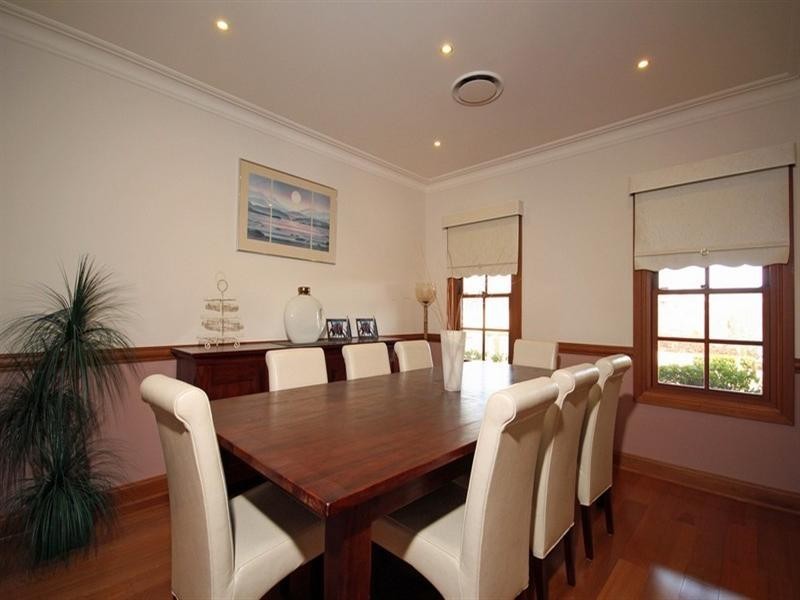 10 Davies Place, Picton NSW 2571