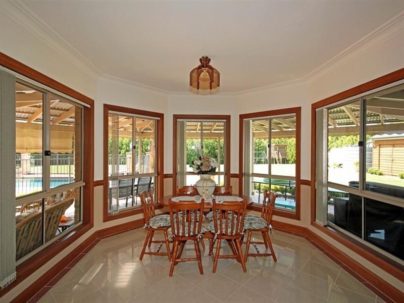 10 Davies Place, Picton NSW 2571