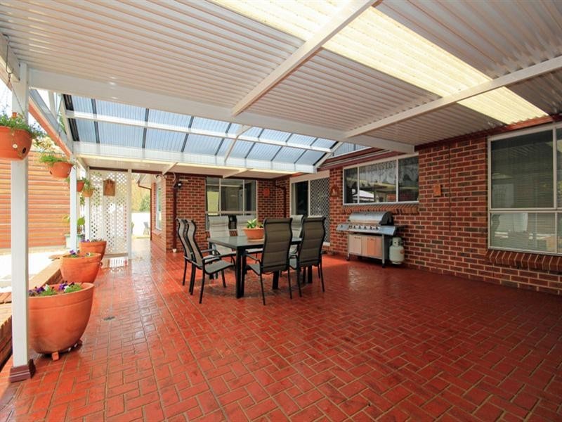 3 Emmett Close, Picton NSW 2571