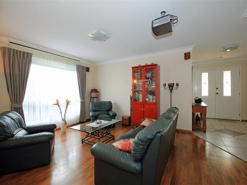 3 Emmett Close, Picton NSW 2571