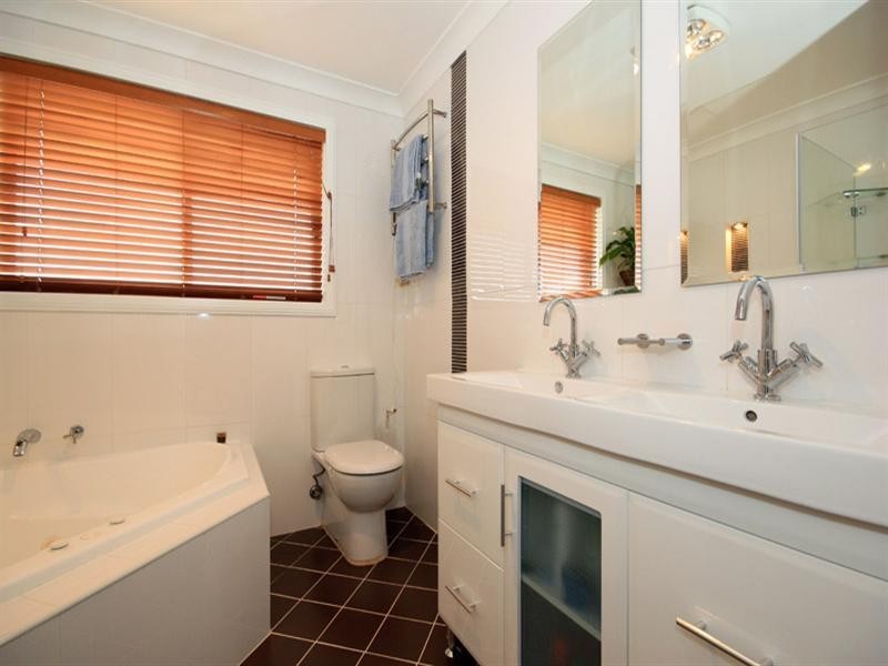 3 Emmett Close, Picton NSW 2571