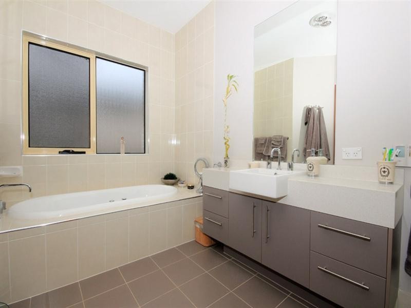24 Kirkwood Chase, Wilton NSW 2571
