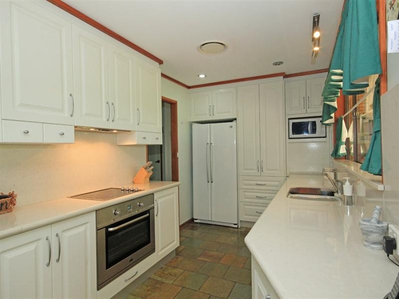 695 Thirlmere Way, Picton NSW 2571