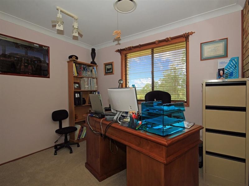 695 Thirlmere Way, Picton NSW 2571