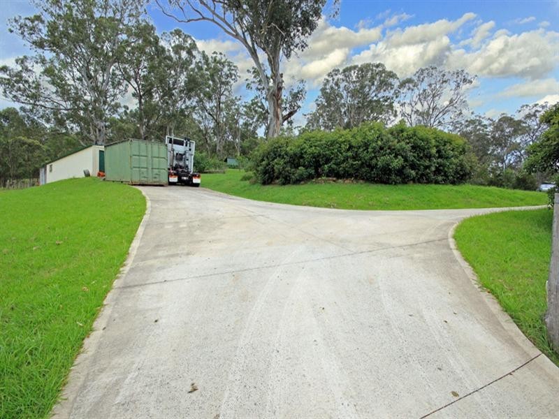90 McWilliam Drive, Douglas Park NSW 2569