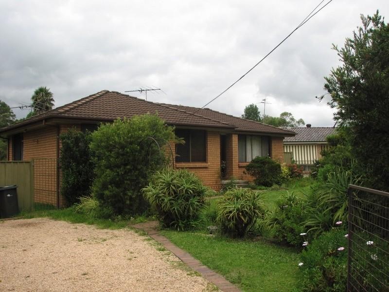 4 Amblecote Place, Tahmoor NSW 2573