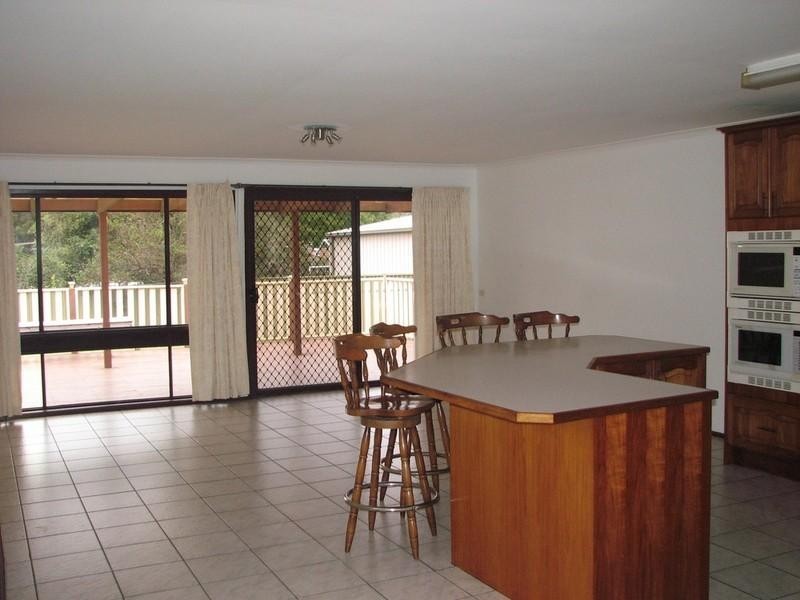 4 Amblecote Place, Tahmoor NSW 2573