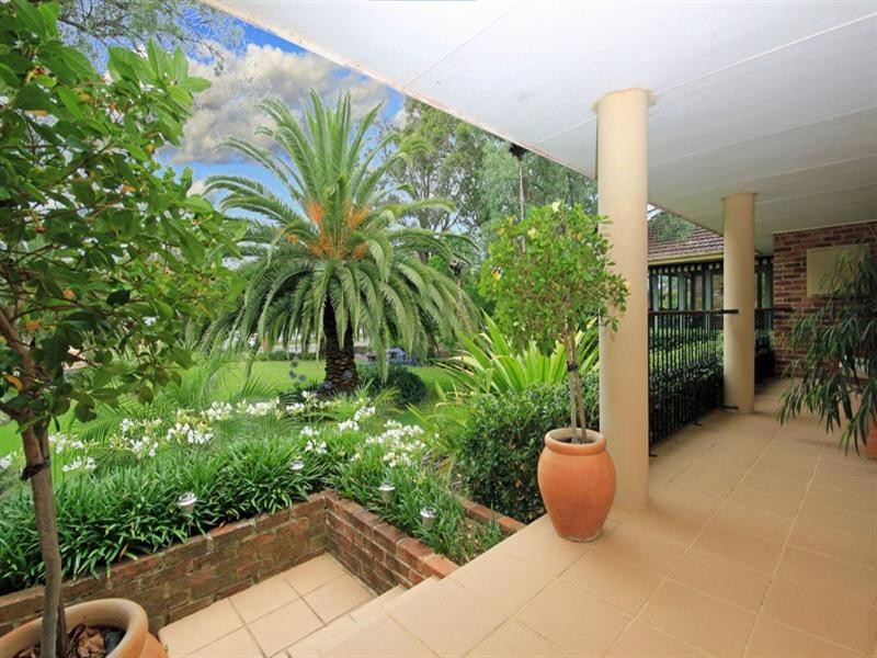 11 Coldenham Road, Picton NSW 2571