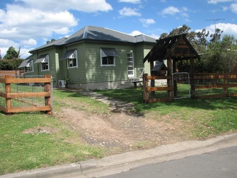 866 Montpelier Drive, The Oaks NSW 2570