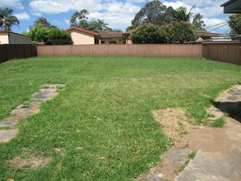 866 Montpelier Drive, The Oaks NSW 2570