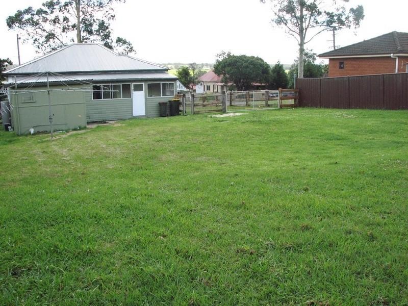 866 Montpelier Drive, The Oaks NSW 2570