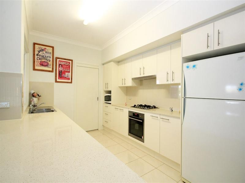 30 Stargard Crescent, Picton NSW 2571