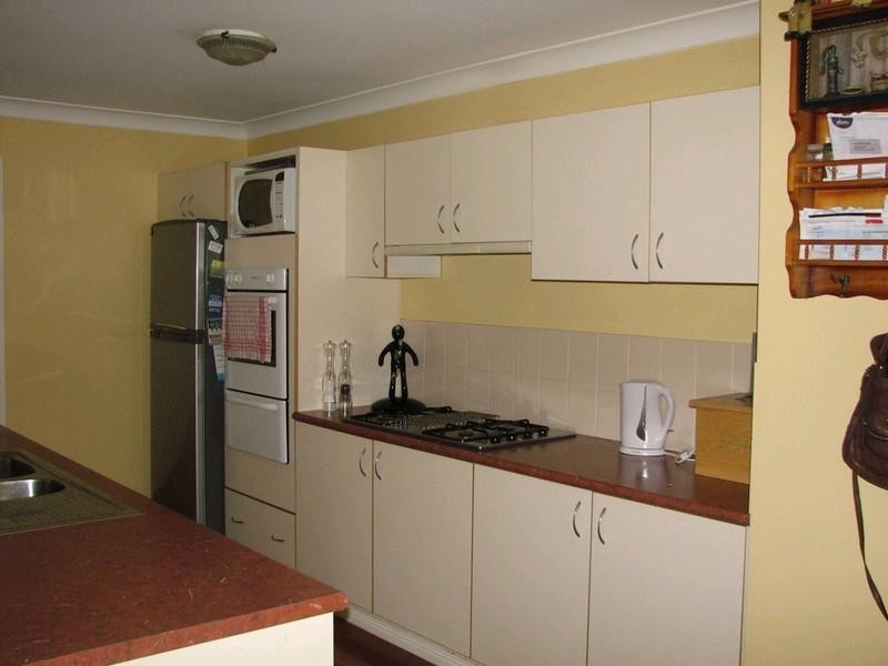 53 Lumsdaine Street, Picton NSW 2571