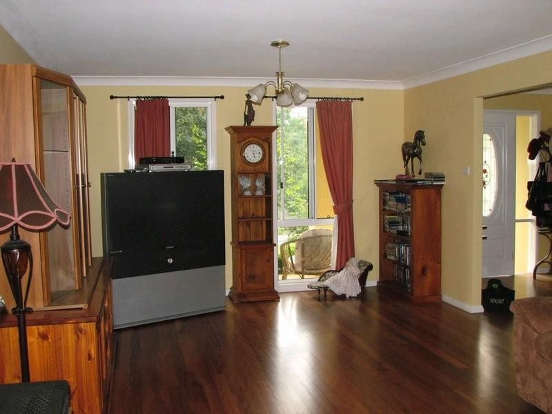 53 Lumsdaine Street, Picton NSW 2571