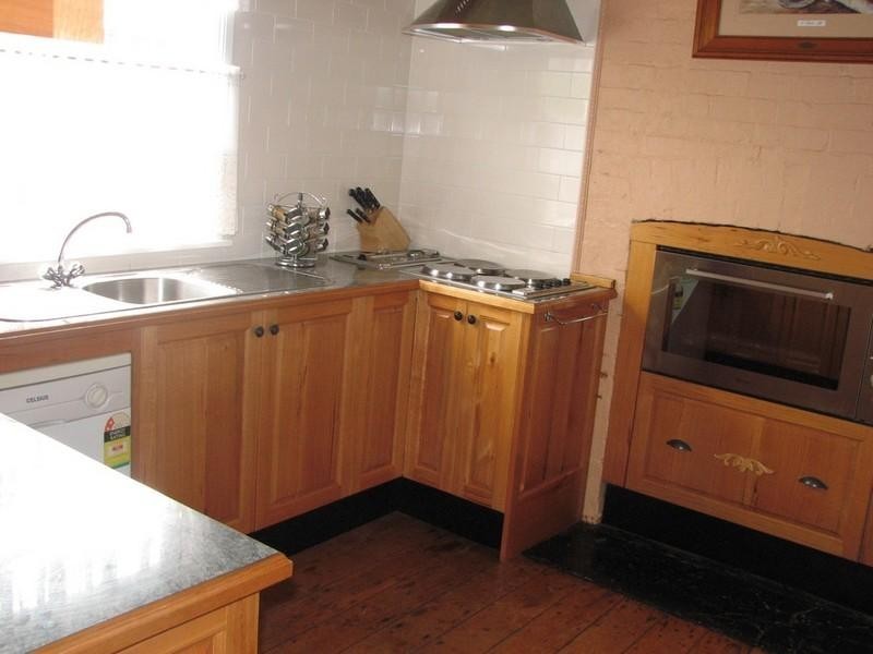 222 Menangle Street, Picton NSW 2571