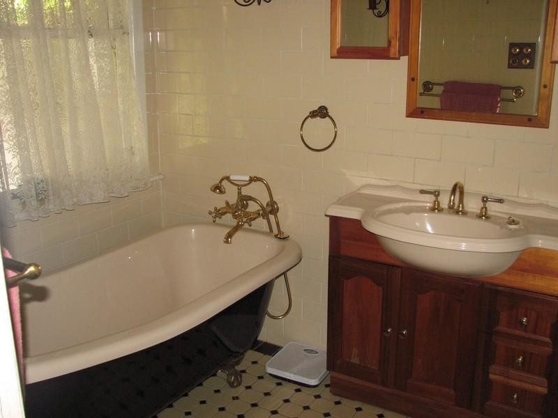 222 Menangle Street, Picton NSW 2571