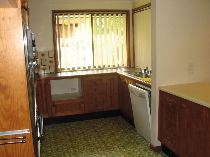 15 Heathcote Street, Picton NSW 2571