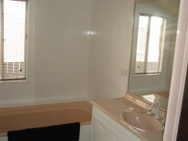 20 Wild Street, Picton NSW 2571