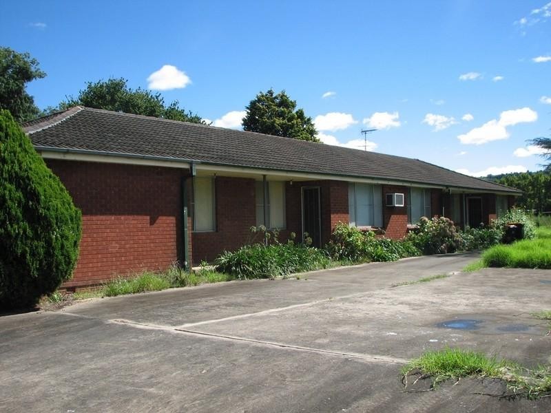 8 Menangle Street West, Picton NSW 2571