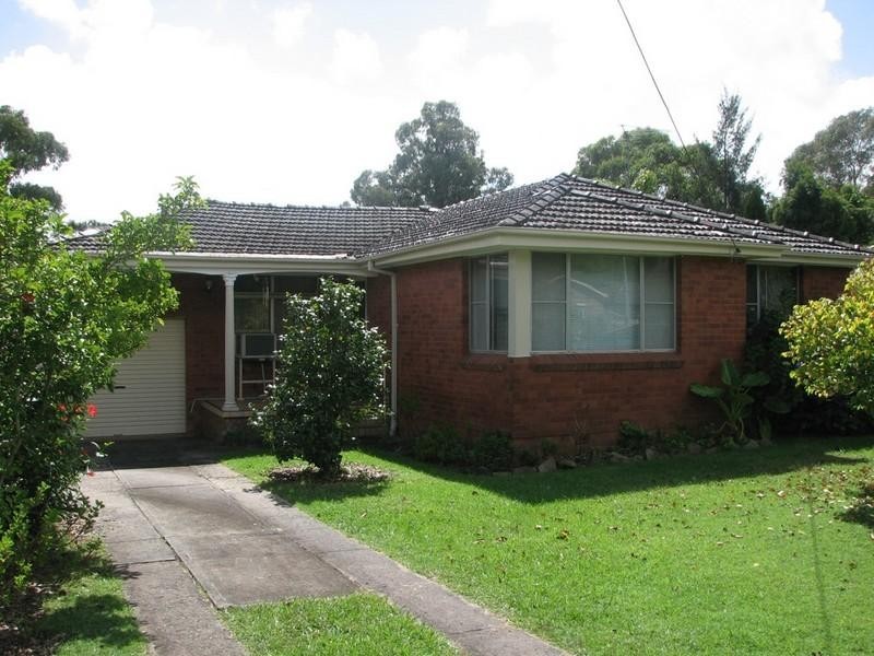 73 Thirlmere Way, Tahmoor NSW 2573