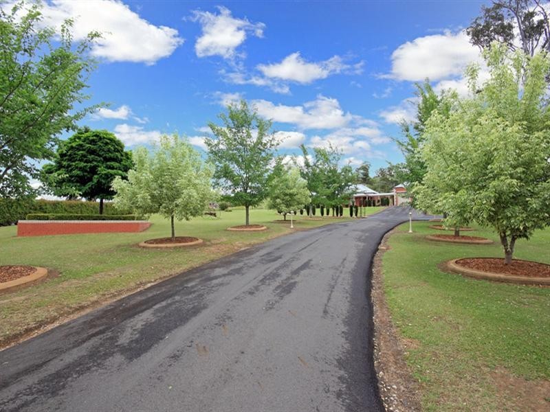 6 Equestrian Drive, Picton NSW 2571