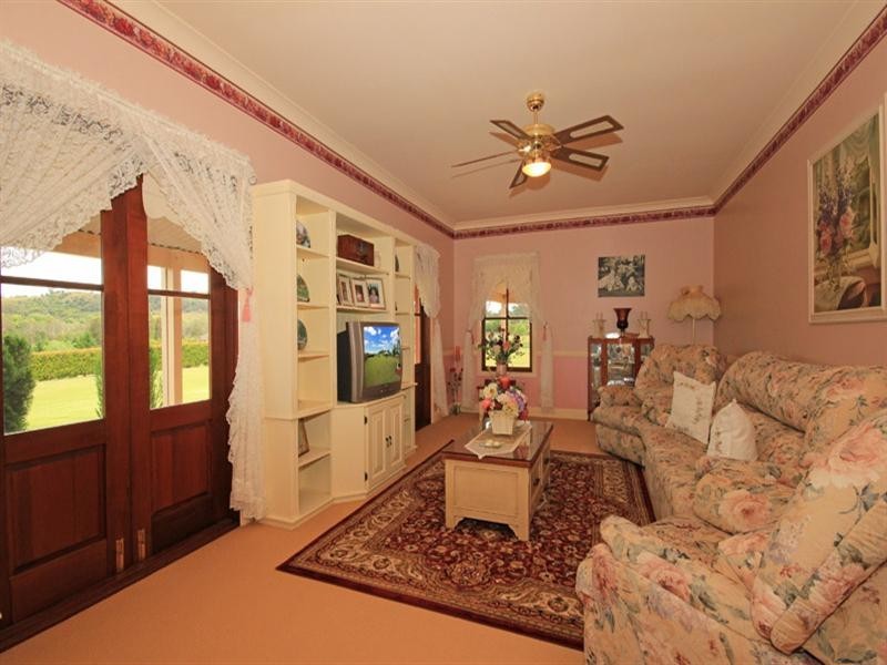 6 Equestrian Drive, Picton NSW 2571