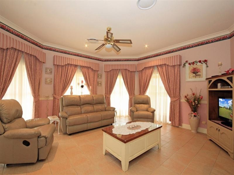 6 Equestrian Drive, Picton NSW 2571